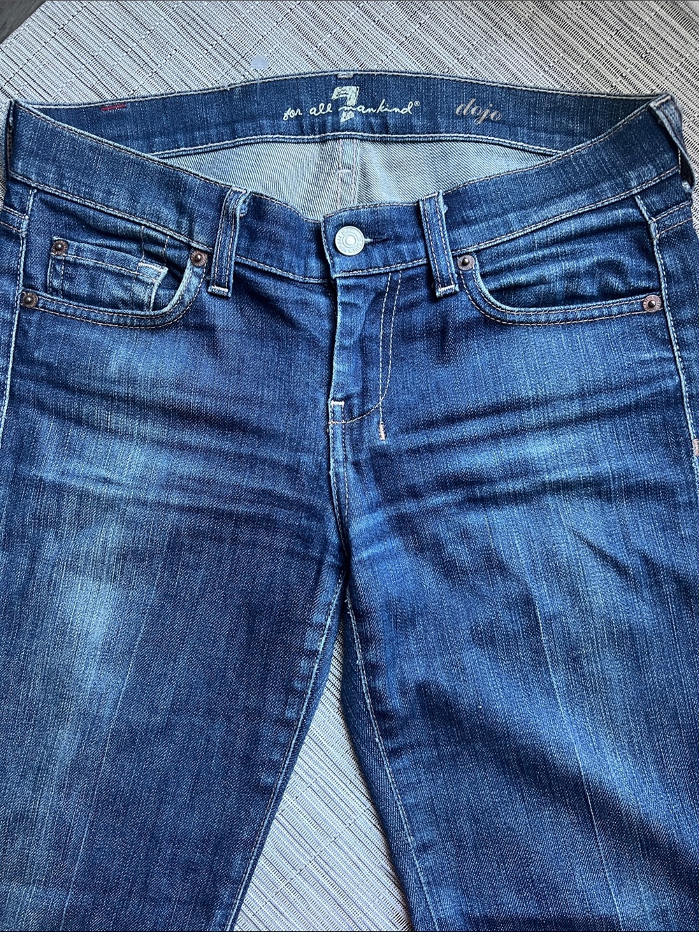 7 For All Mankind Dojo Flare Jeans Size 26 Dark Wash EUC Inseam 30